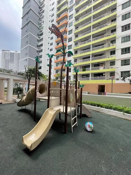 아파트 Dalamanda 3Pax Sunway Velocity Balcony Cityview 쿠알라룸푸르 말레이시아